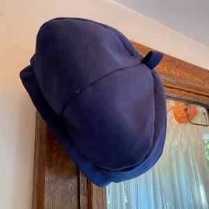 VINTAGE 1970s Navy Blue Polyester Beret